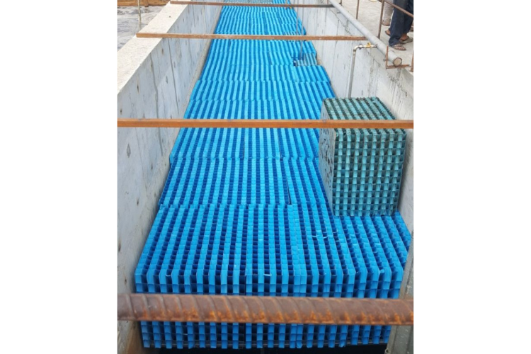 Lắp đặt tấm lắng lamen nhựa PVC 40x40